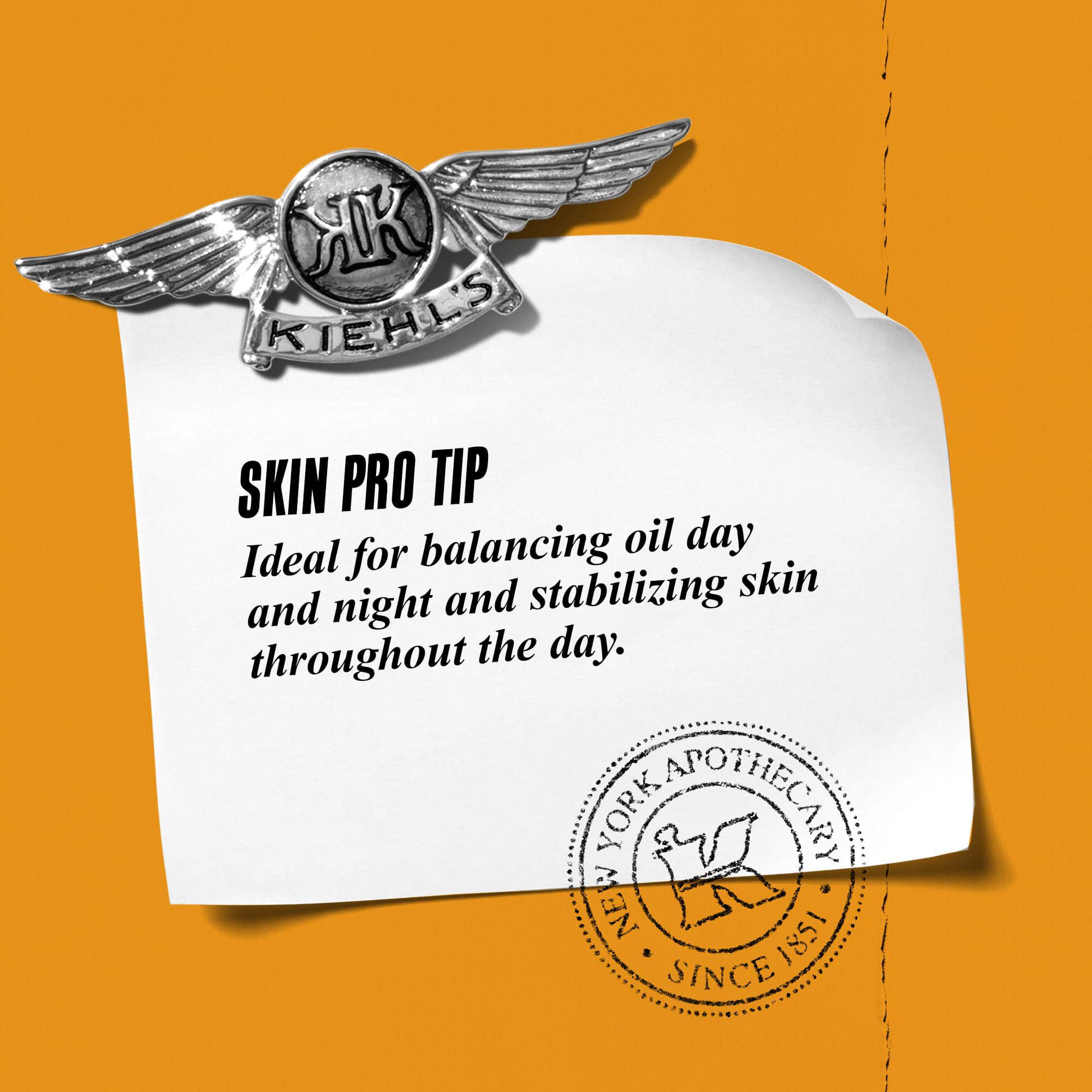 Grafika s textem: „Tip odbornika na pleť: Idealni pro vyvaženi mastnoty po cely den a zklidněni pleti během dne,“ vedle lahvičky Calendula Herbal-Extract Toner.