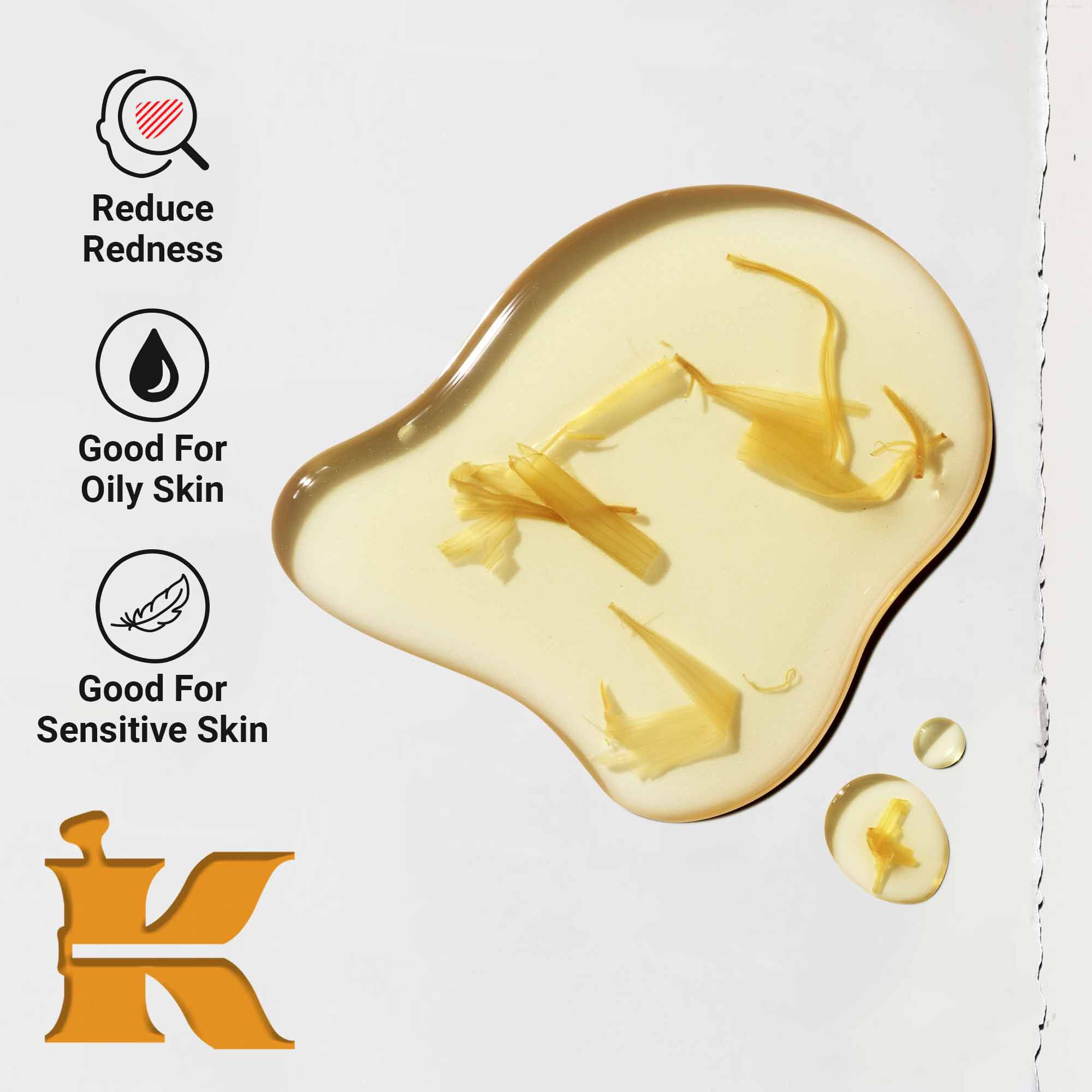 Detail textury Calendula Herbal-Extract Toner zobrazujici rozetřenou tekutinu s okvětnimi listky měsičku. Text zdůrazňuje vyhody pro sniženi zarudnuti a vhodnost pro mastnou a citlivou pleť.