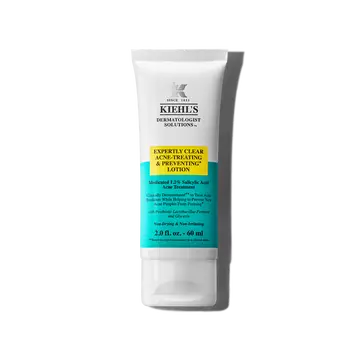 60ml tuba Kiehl's Expertly Clear Blemish-Treating & Preventing Lotion na bilem pozadi.